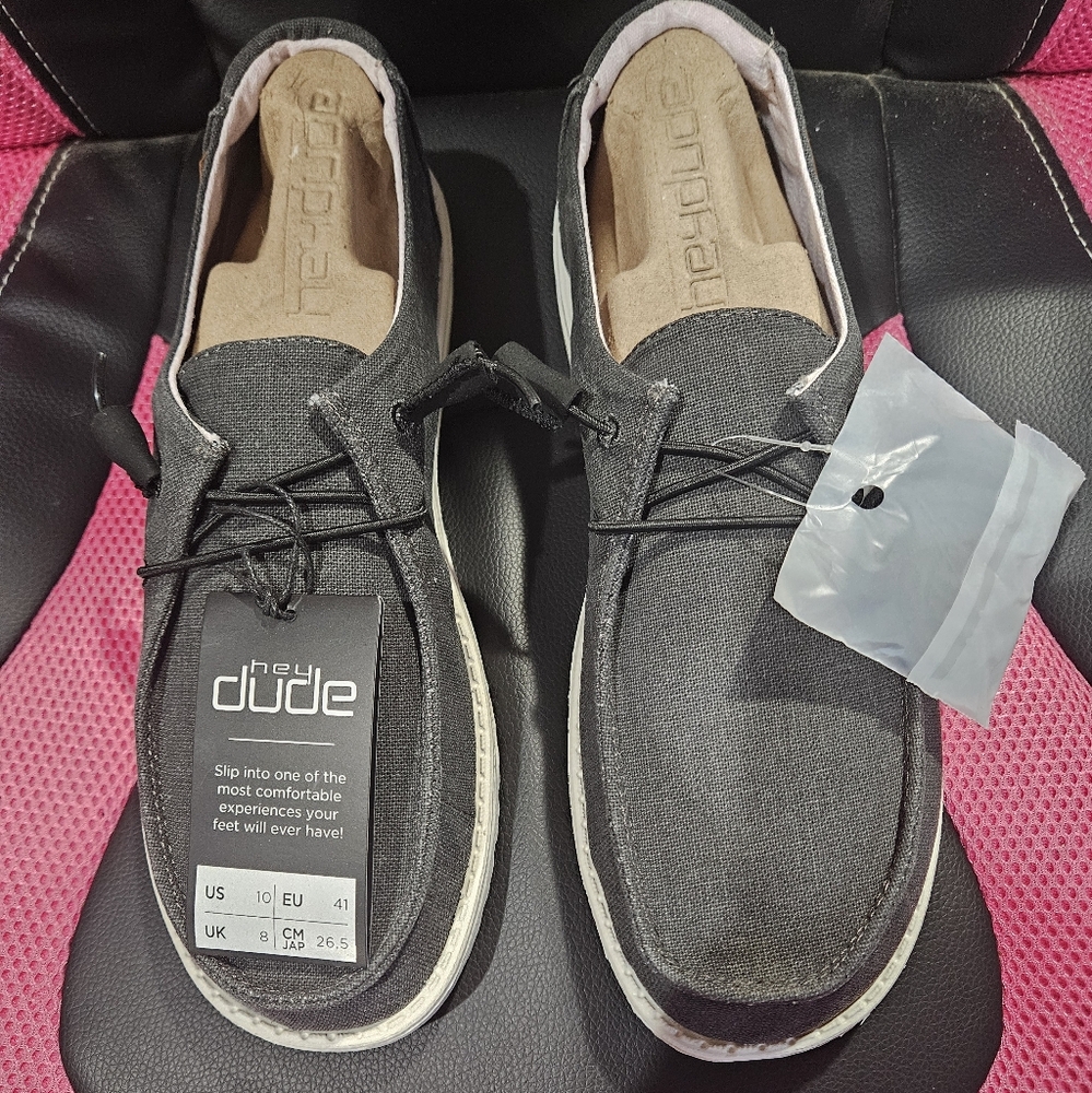 Womens Hey Dudes Size 10